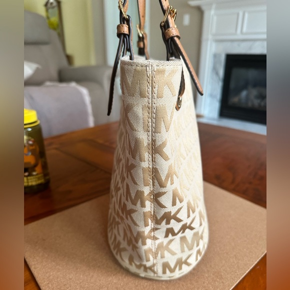 Michael Kors Signature Shoulder/Tote Bag, Brown/Tan/Khaki, EUC - Picture 6 of 9